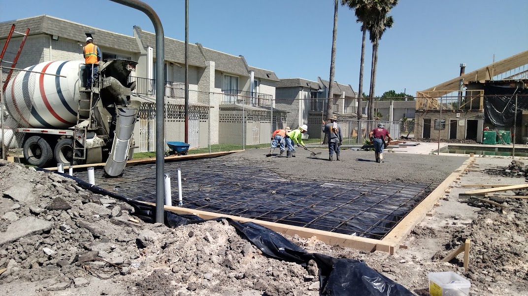 img/apartment outside concrete.jpg